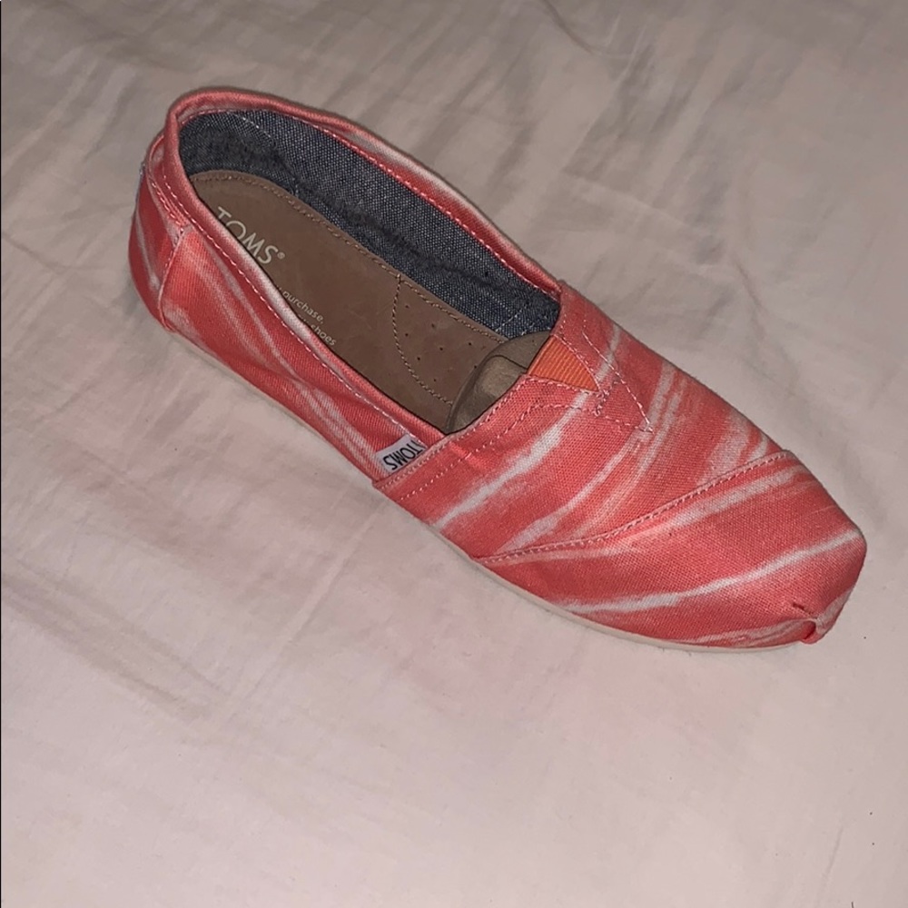 Toms Slip Ons